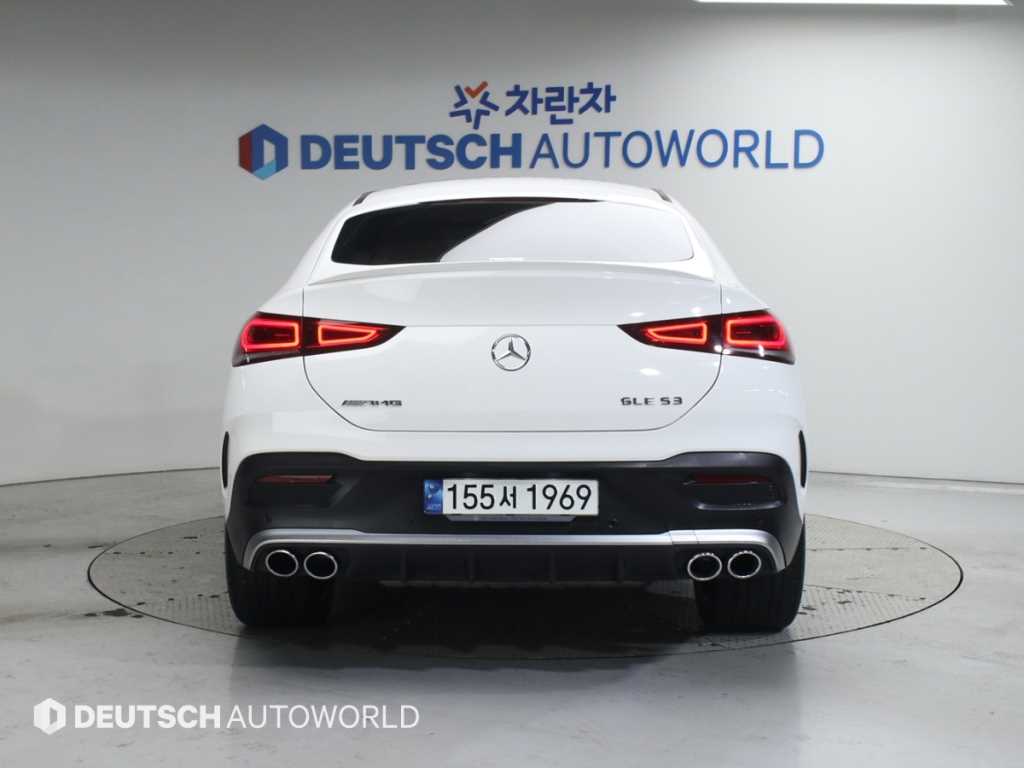 Mercedes Benz GLE Class - Vista 4