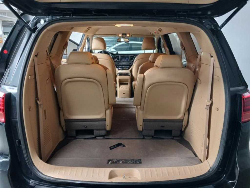 KIA Carnival 2019 Negro - Importación desde Corea - HF Imports Iquique - Foto 18