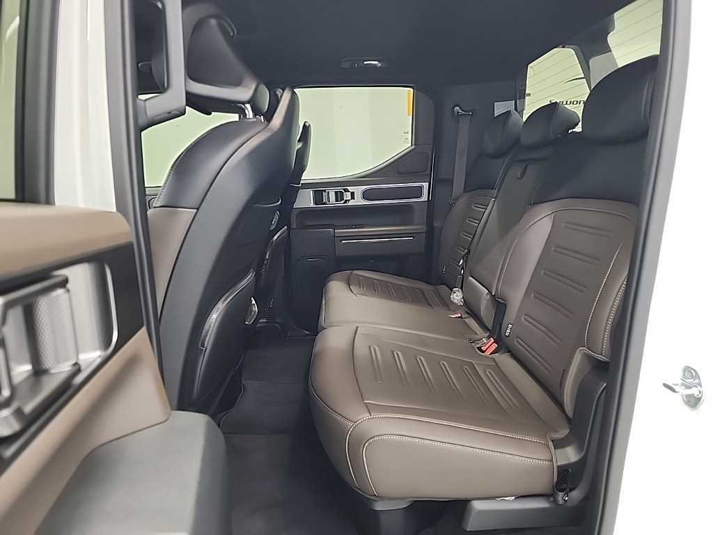 KIA Tasman - Vista 12