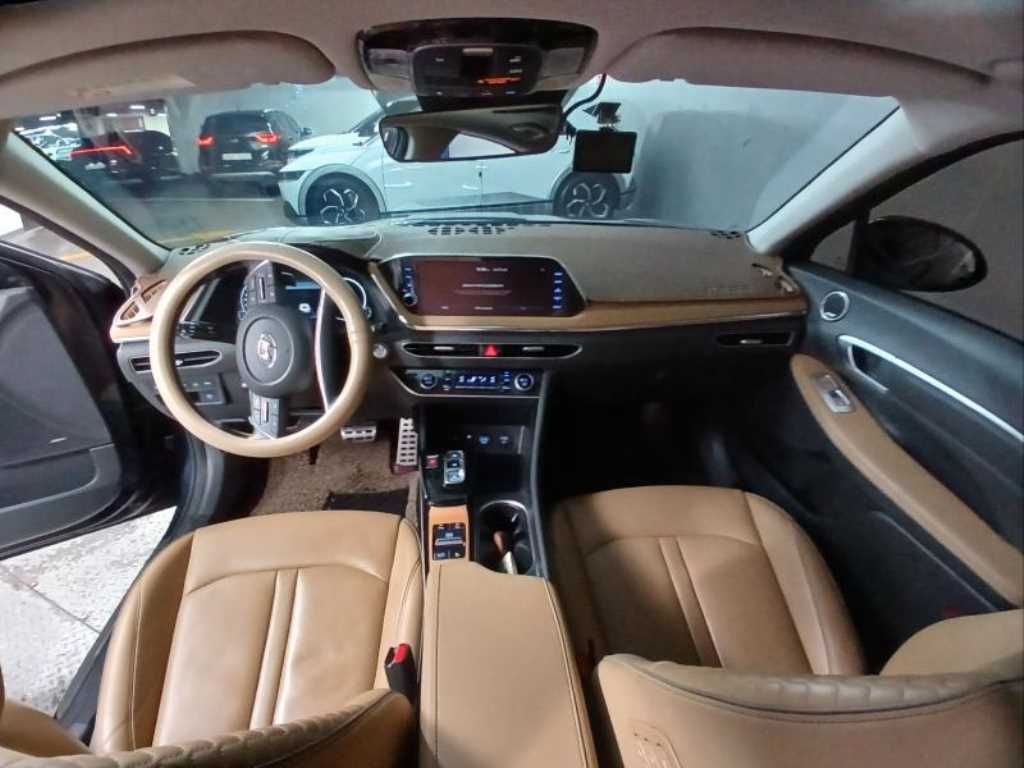 HYUNDAI Sonata - Vista 6