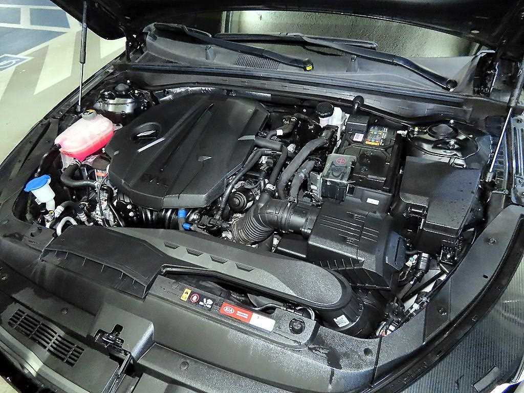 KIA K5 2021 Negro - Importación desde Corea - HF Imports Iquique - Foto 18