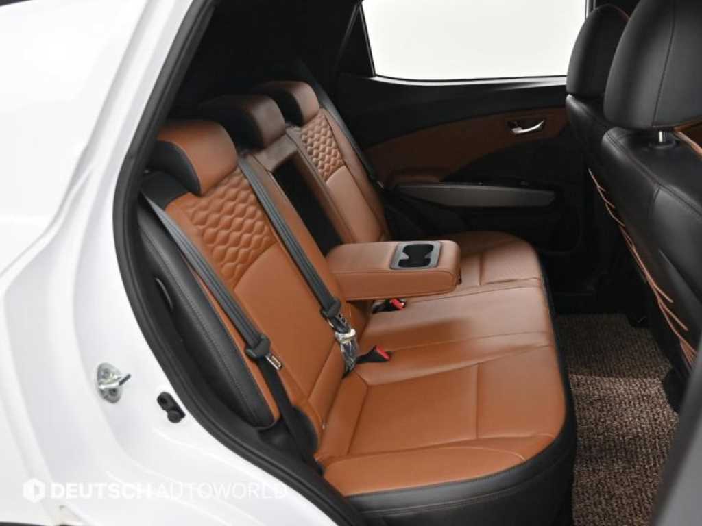 Ssangyong Tivoli - Vista 11