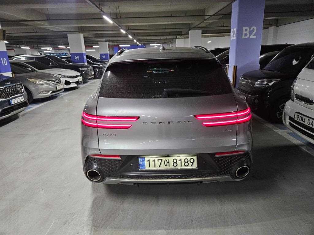 Genesis GV70 - Vista 4