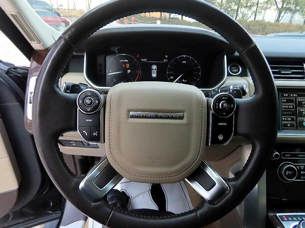 Land Rover Range Rover - Vista 8