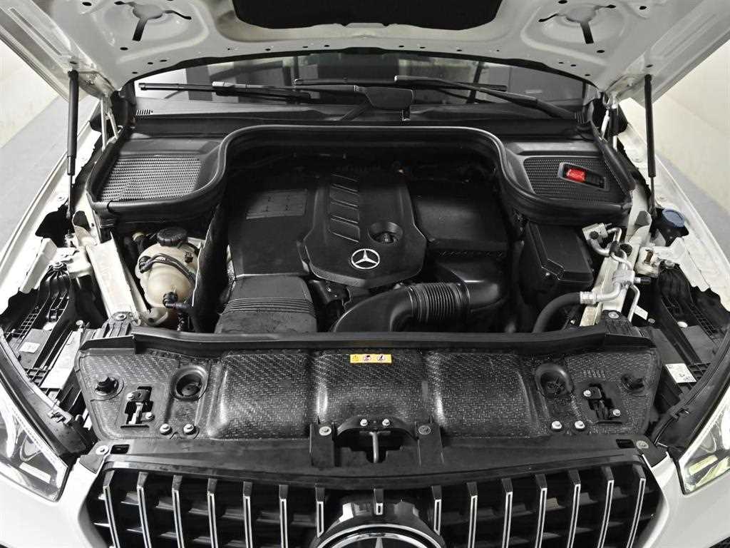 Mercedes Benz GLE Class - Vista 6