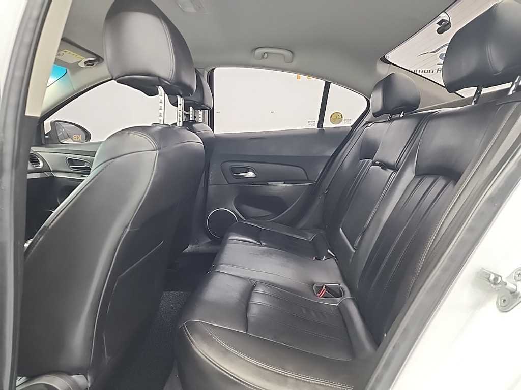 Chevrolet Cruise - Vista 12