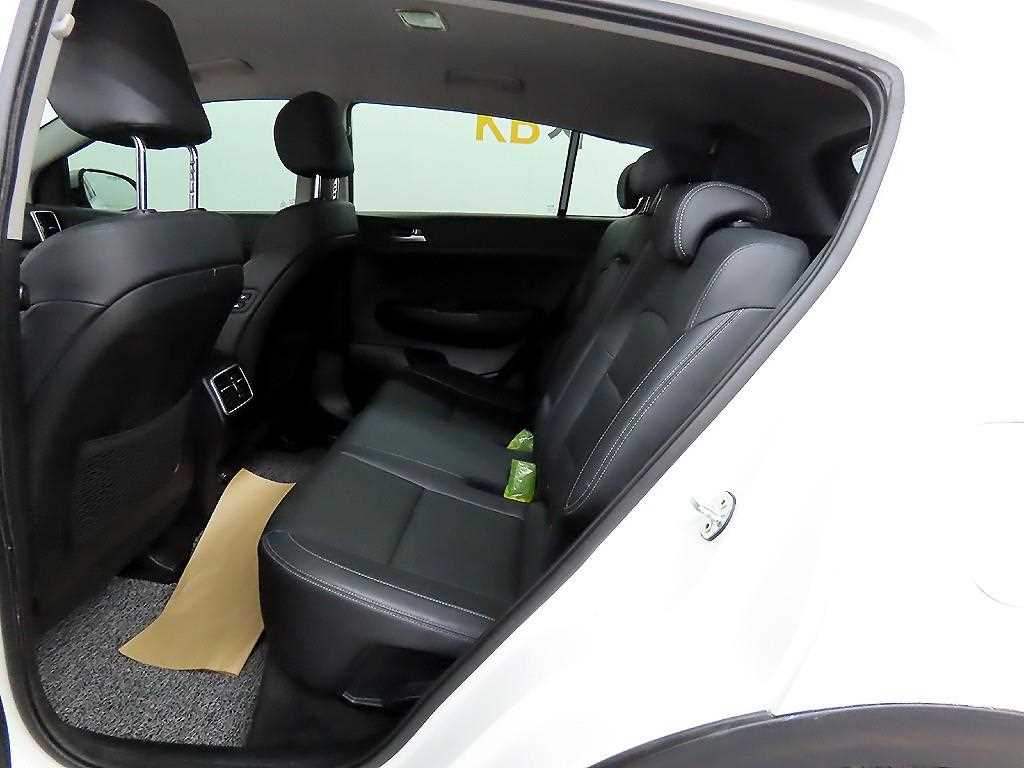 KIA Sportage - Vista 6