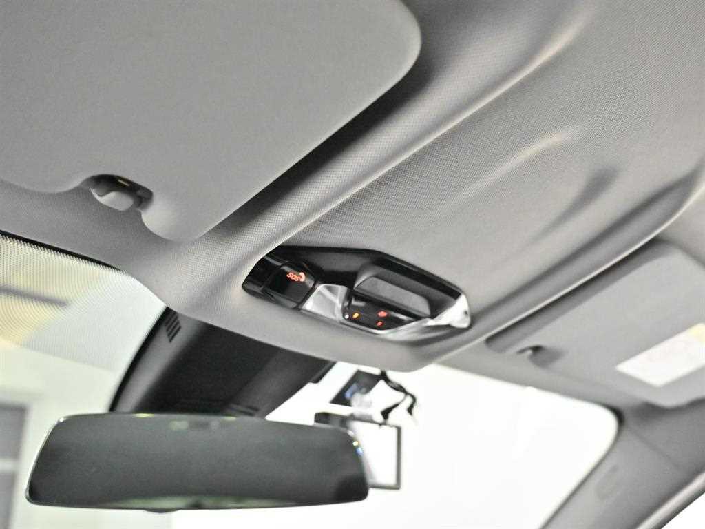 BMW 1 series 2021 Negro - Importación desde Corea - HF Imports Iquique - Foto 19