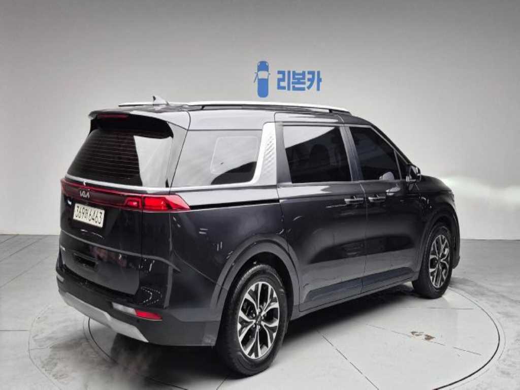 KIA Carnival - Vista 5