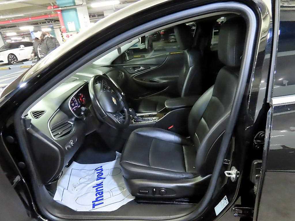 Chevrolet Malibu - Vista 6