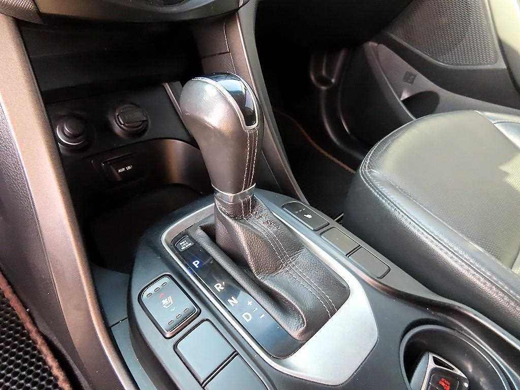 HYUNDAI Santa Fe - Vista 9