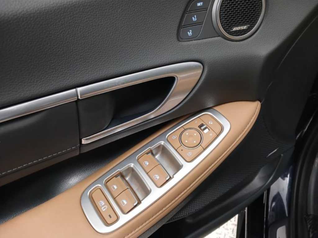 HYUNDAI Sonata - Vista 9