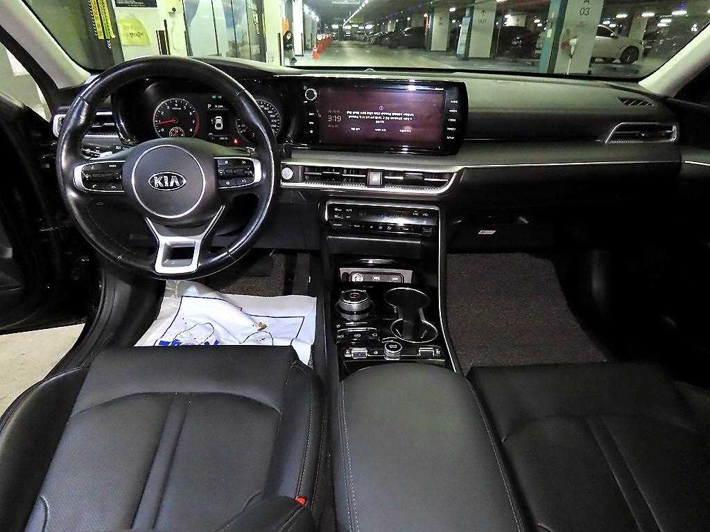 KIA K5 - Vista 10