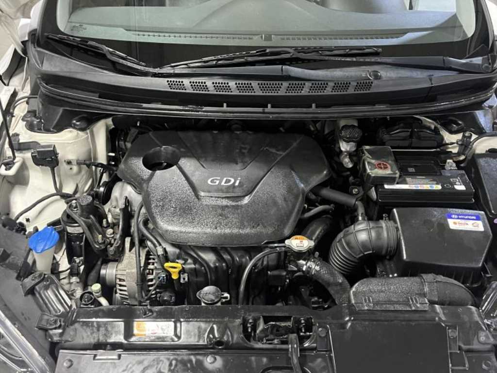 HYUNDAI Avante 2014 Blanco - Importación desde Corea - HF Imports Iquique - Foto 16