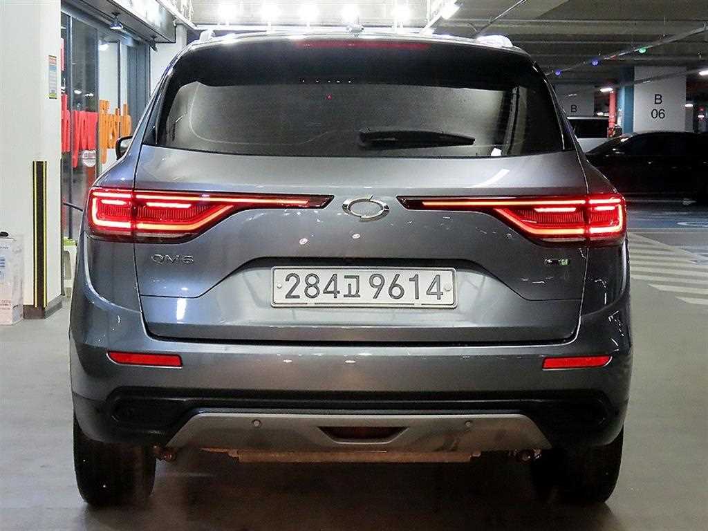 SAMSUNG QM6 - Vista 5