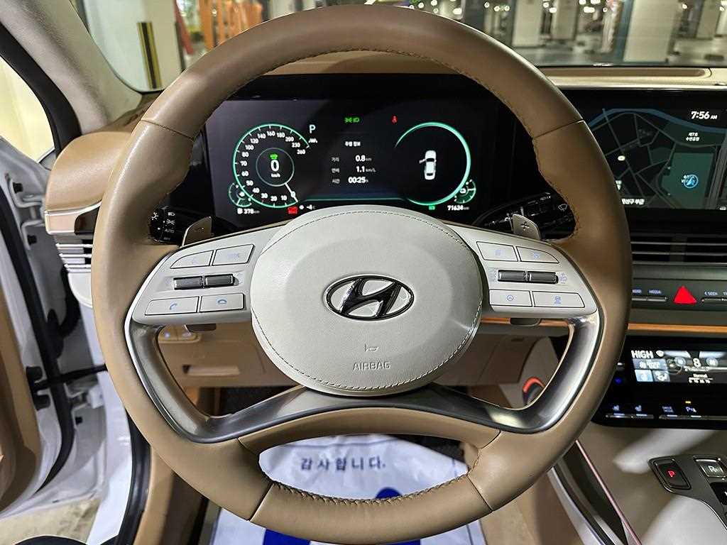 HYUNDAI Grandeur - Vista 8