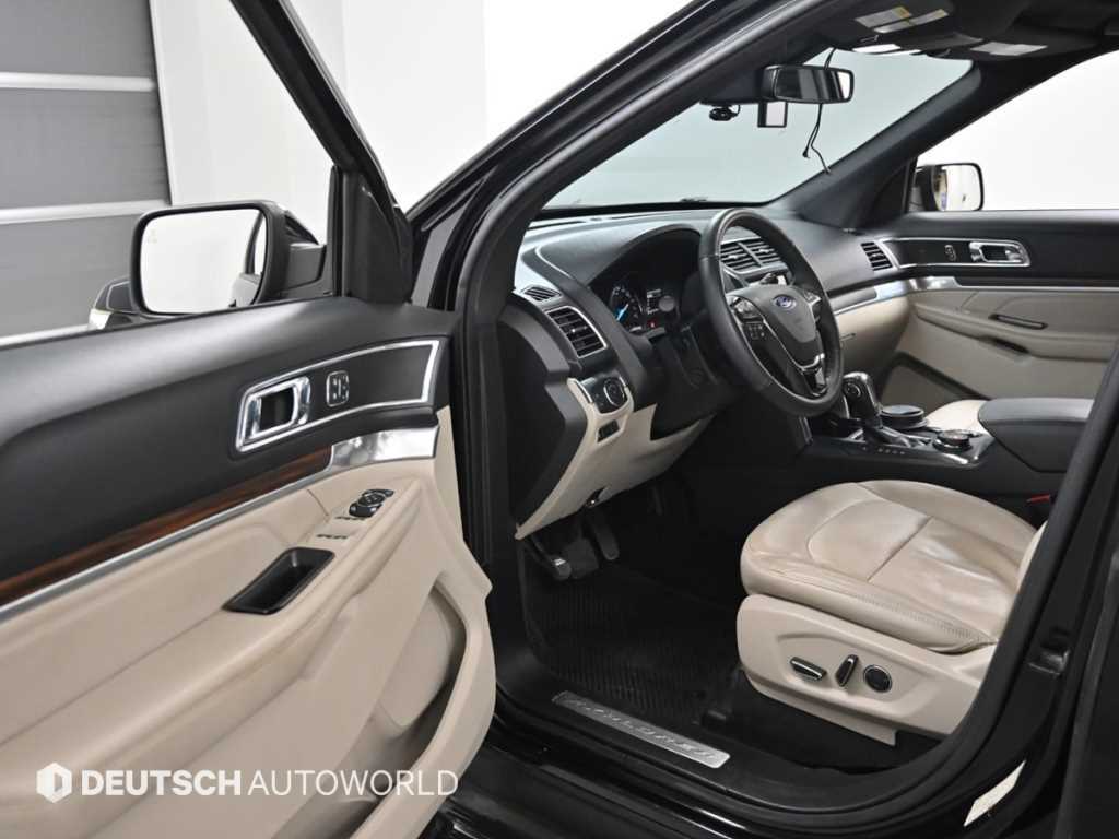 Ford Explorer - Vista 11