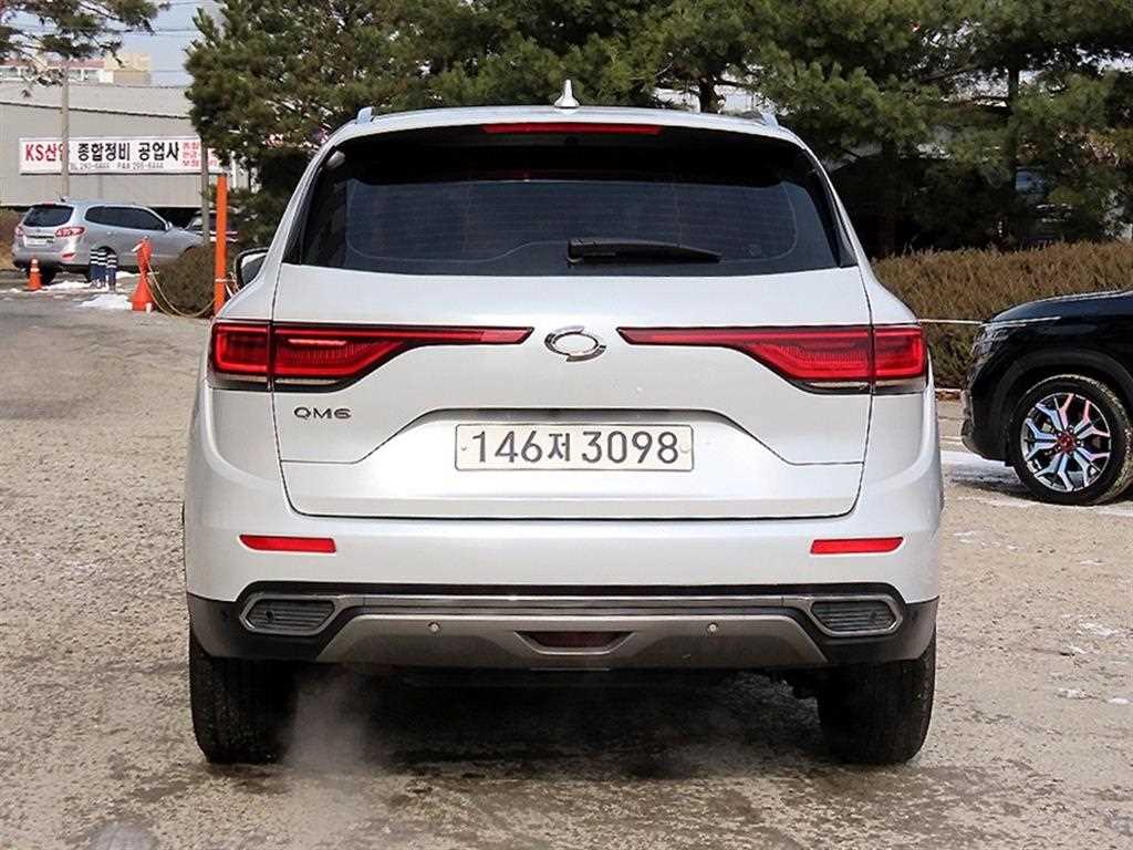 SAMSUNG QM6 - Vista 4