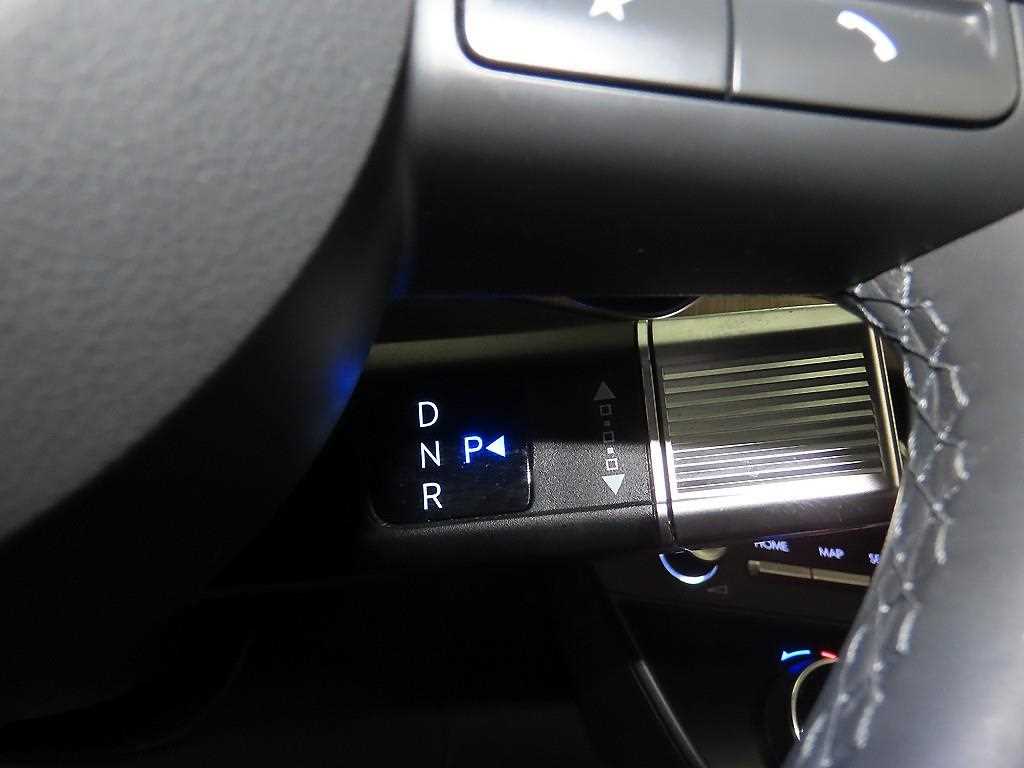 HYUNDAI Sonata - Vista 12