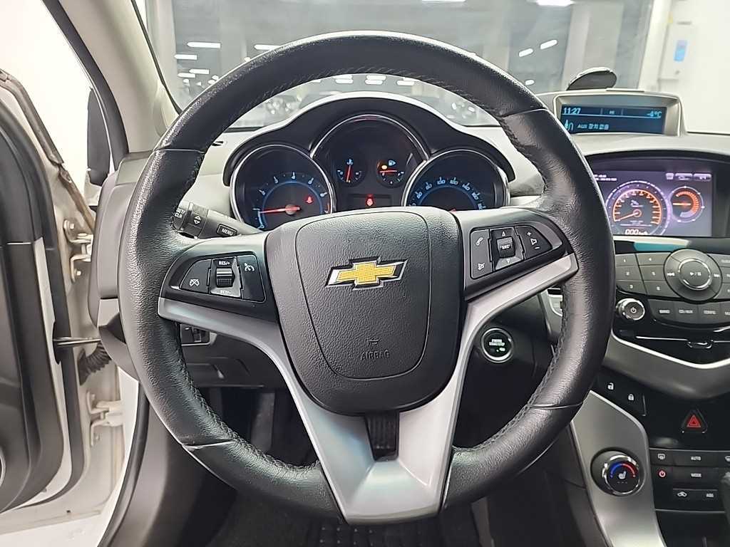 Chevrolet Cruise - Vista 9