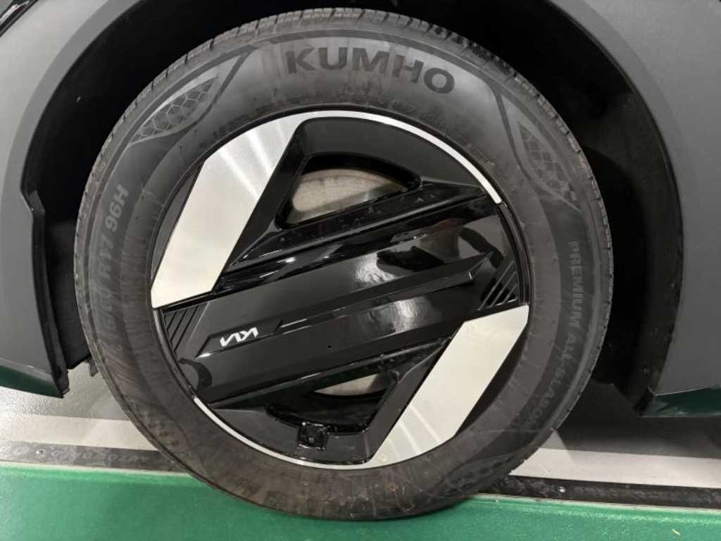 KIA EV4 2026 Negro - Importación desde Corea - HF Imports Iquique - Foto 19