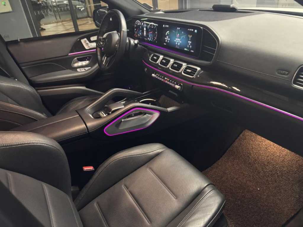 Mercedes Benz GLE Class - Vista 11