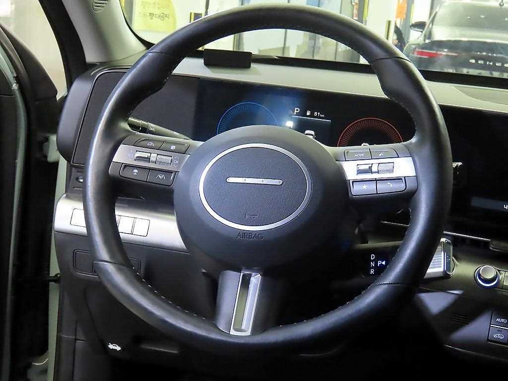 HYUNDAI Kona - Vista 8