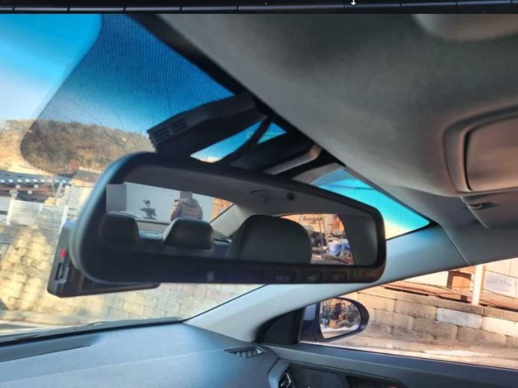 HYUNDAI Avante - Vista 12