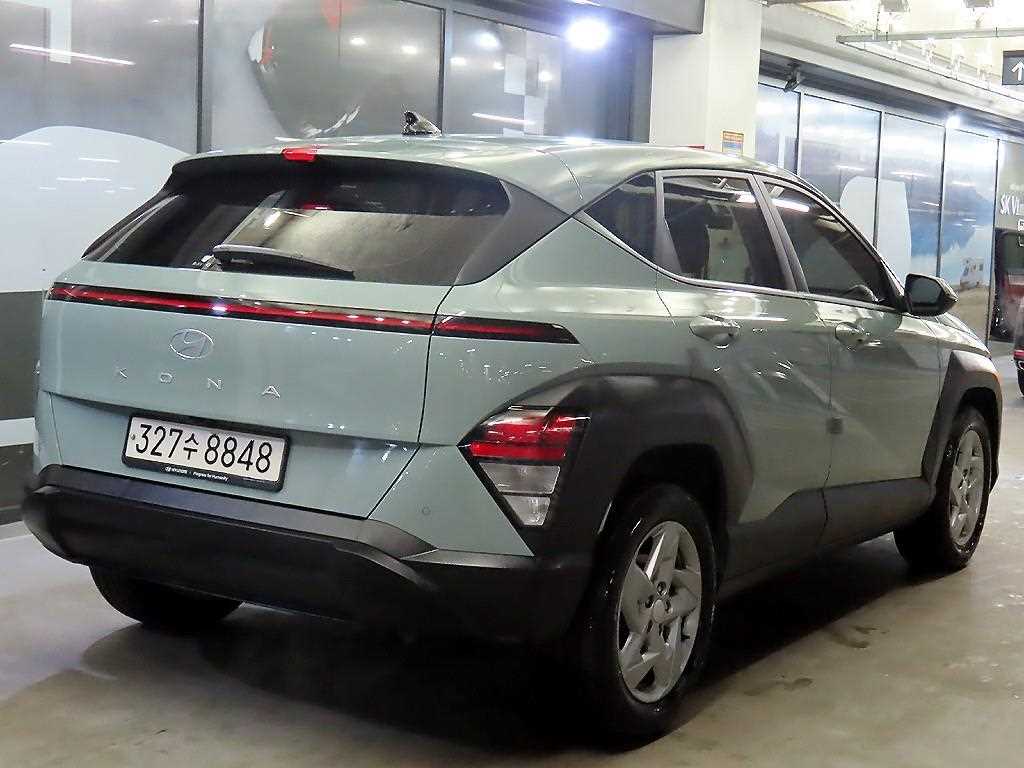 HYUNDAI Kona - Vista 4