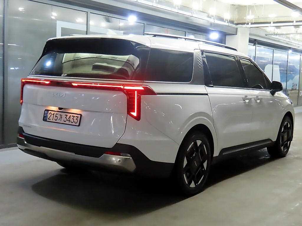 KIA Carnival - Vista 4