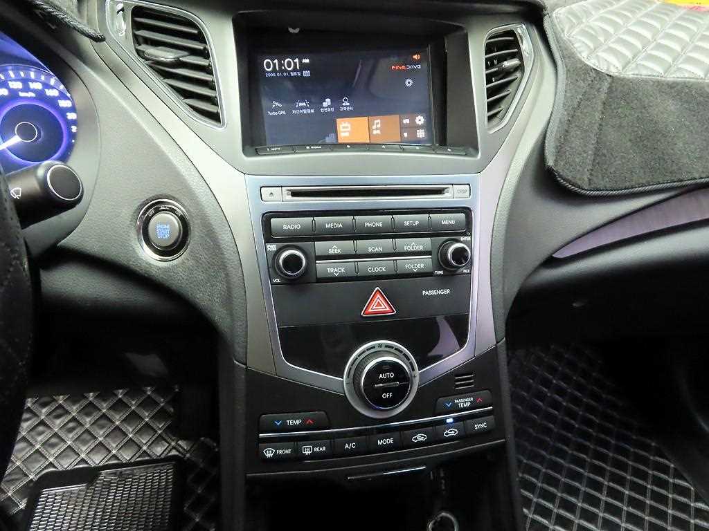 HYUNDAI Grandeur - Vista 11