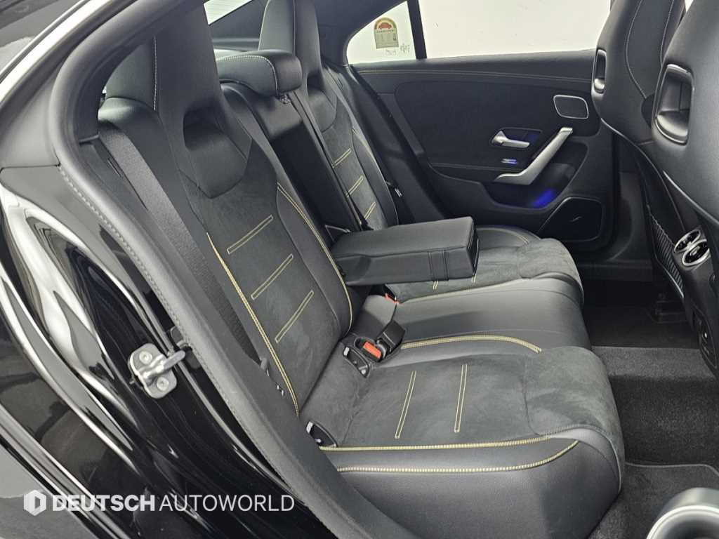 Mercedes Benz CLA Class - Vista 12