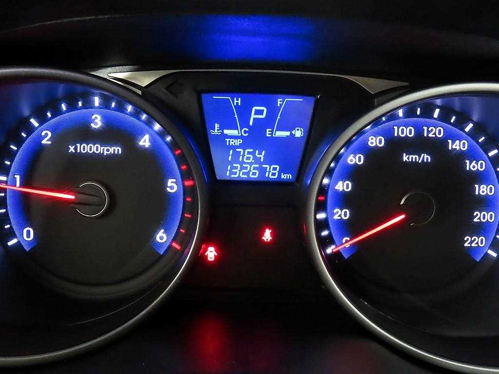 HYUNDAI Tucson - Vista 9