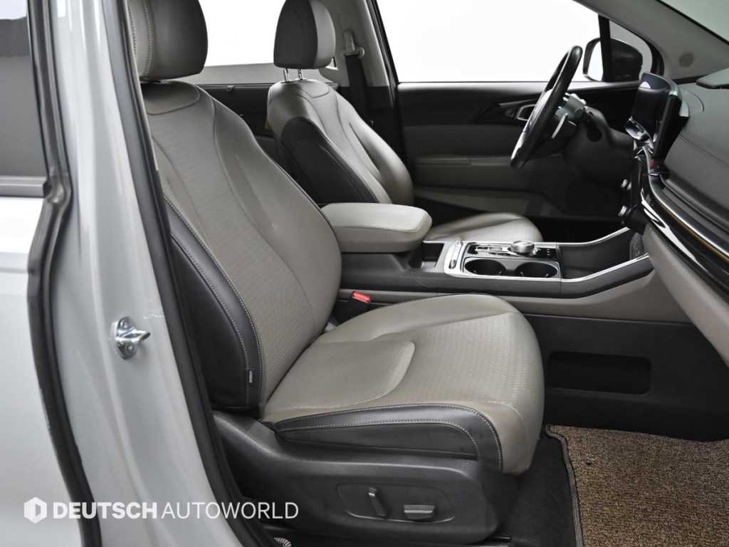 KIA Carnival - Vista 10