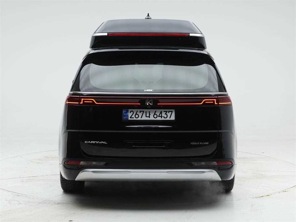 KIA Carnival - Vista 5
