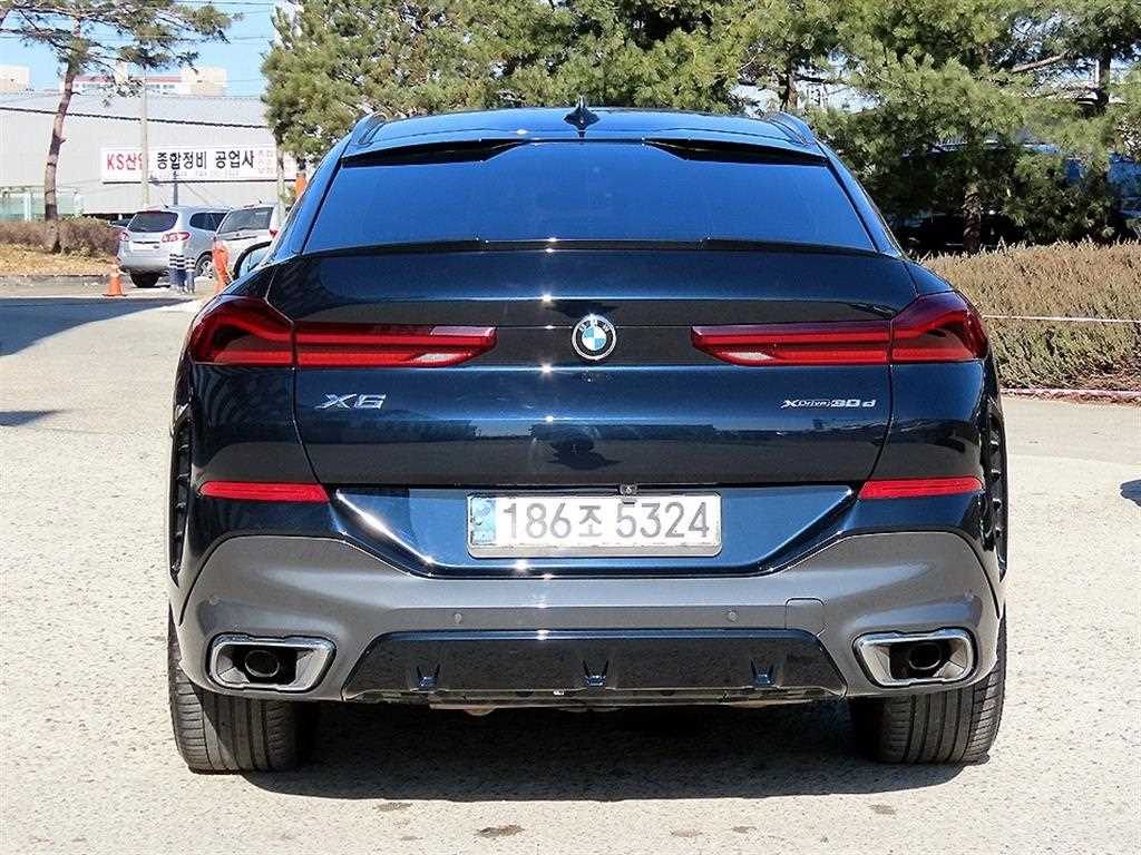 BMW X6 - Vista 4