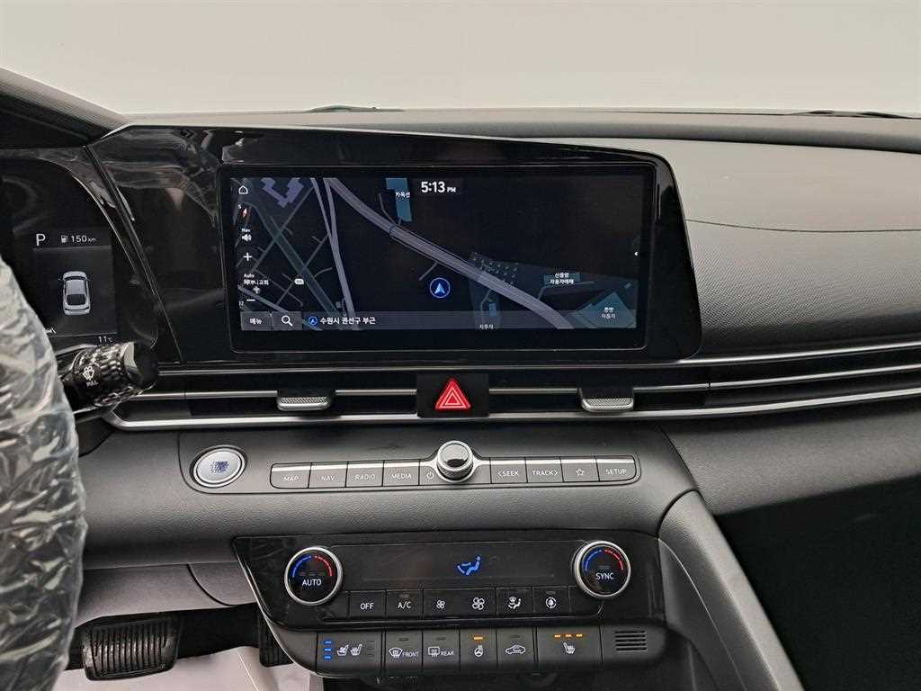 HYUNDAI Avante - Vista 9