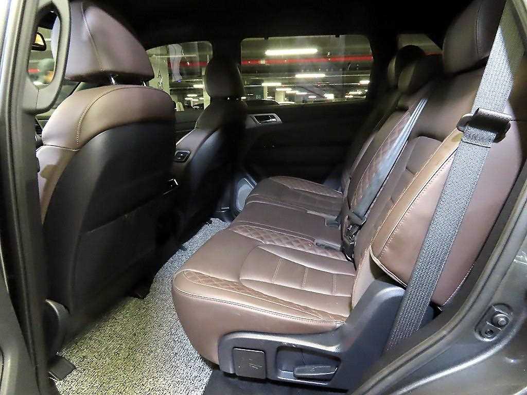 Ssangyong Rexton - Vista 7