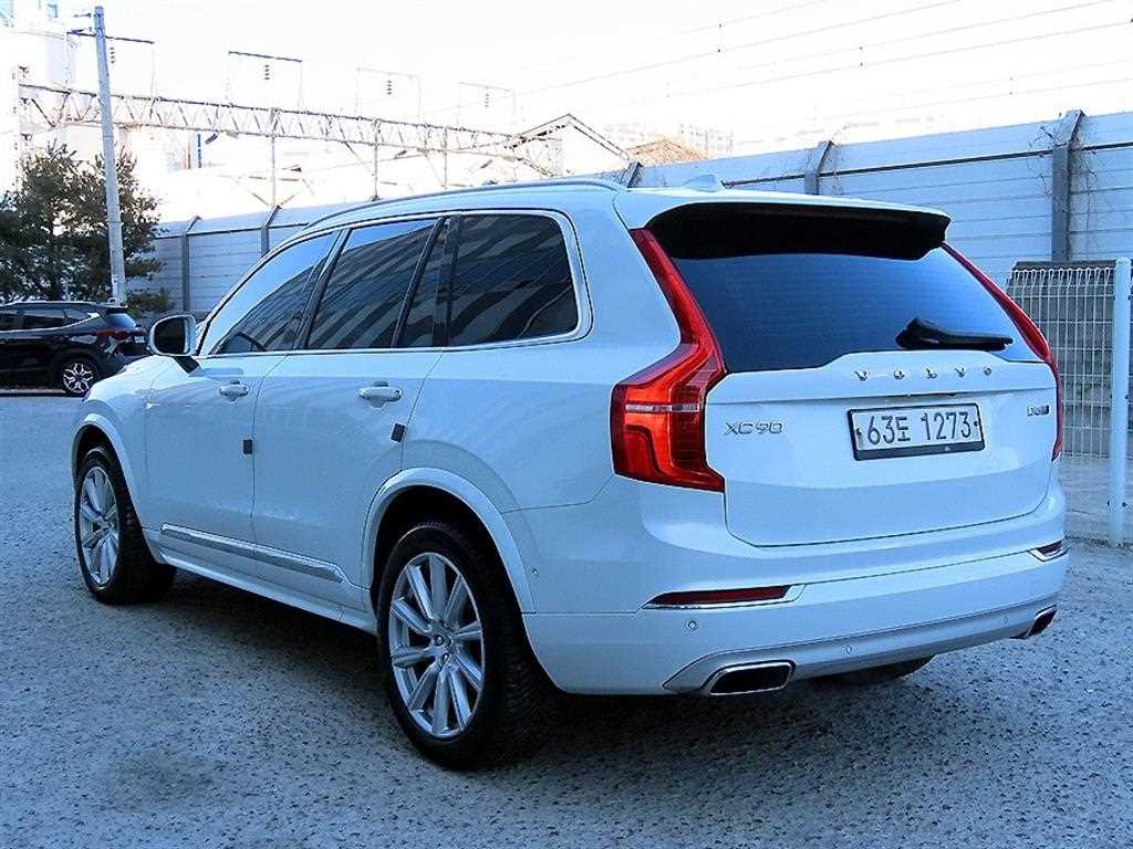 Volvo XC90 - Vista 3