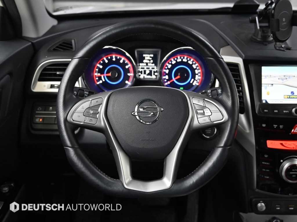 Ssangyong Tivoli 2016 Blanco - Importación desde Corea - HF Imports Iquique - Foto 13