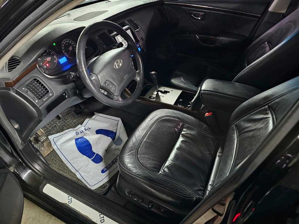 HYUNDAI Grandeur - Vista 6