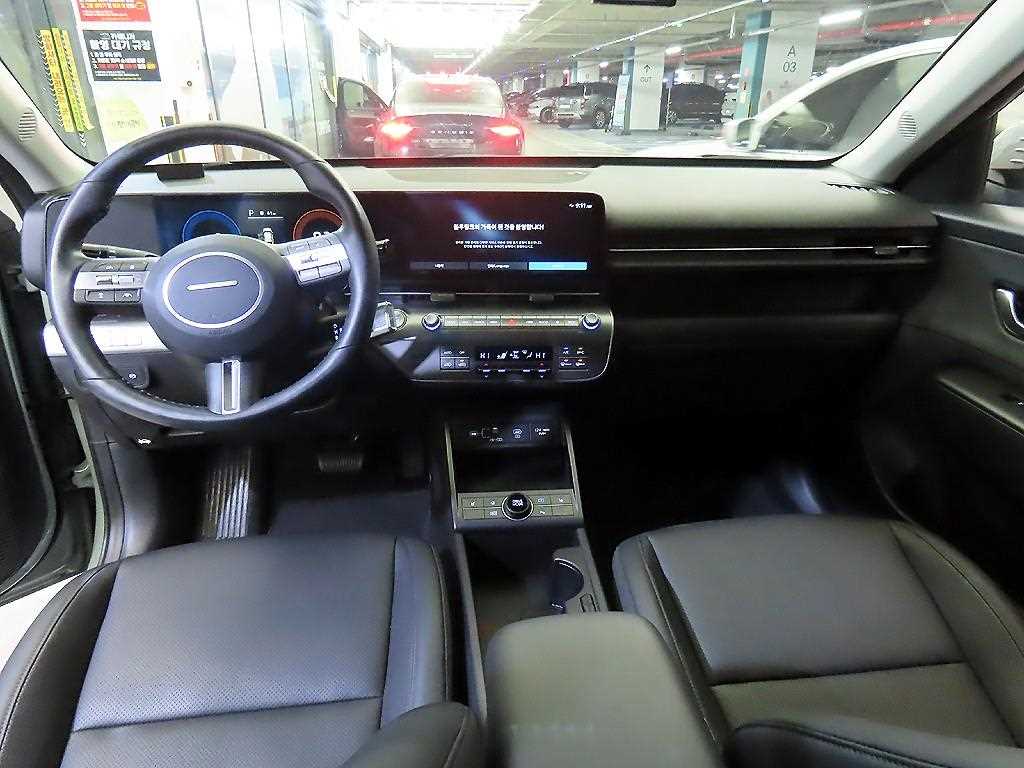 HYUNDAI Kona - Vista 10