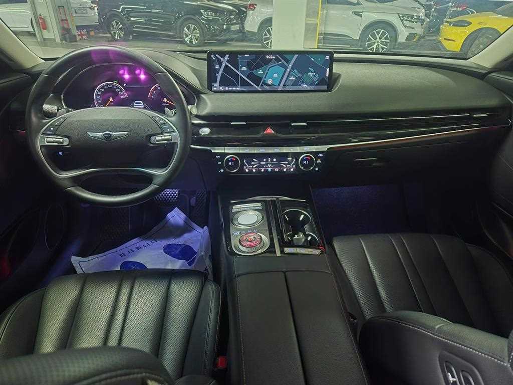 Genesis G80 - Vista 9