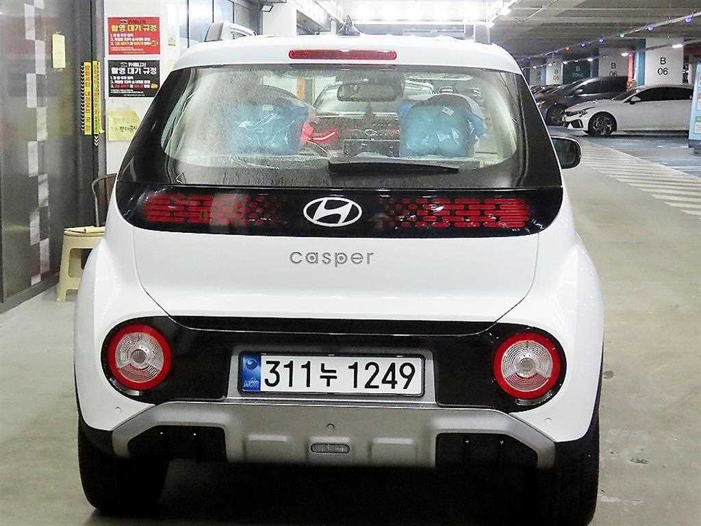 HYUNDAI Casper - Vista 10