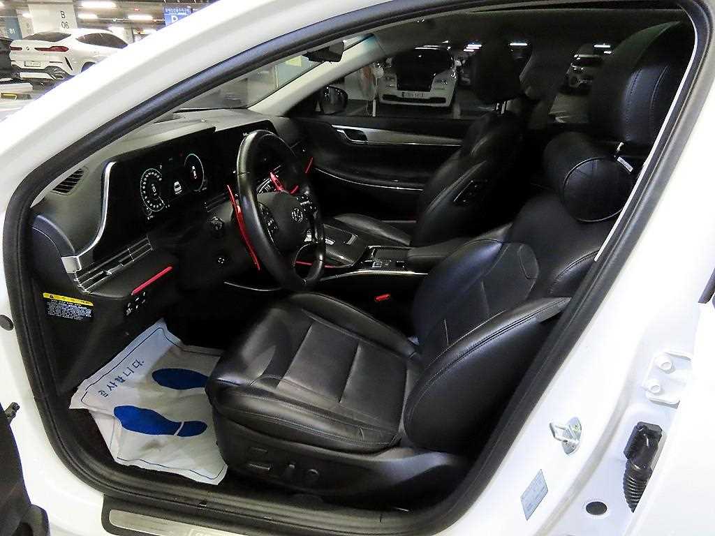 HYUNDAI Grandeur - Vista 6