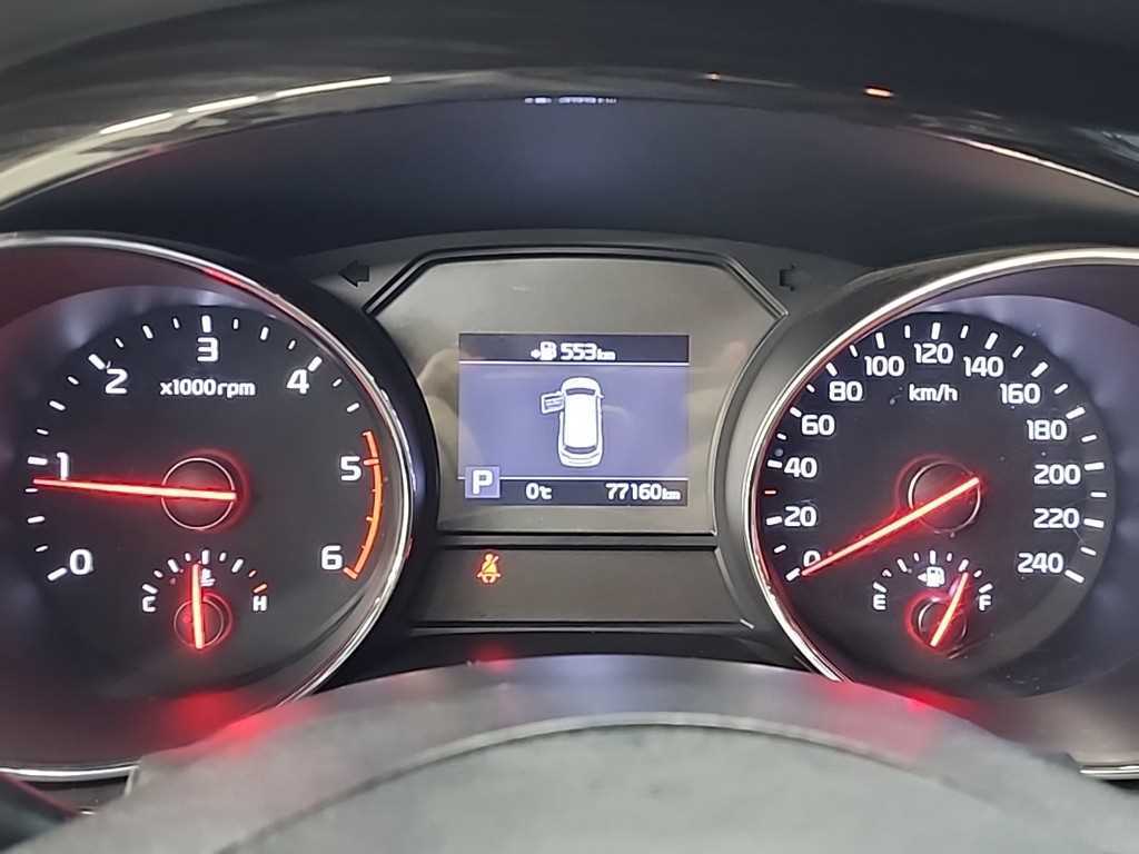 KIA Carnival - Vista 6