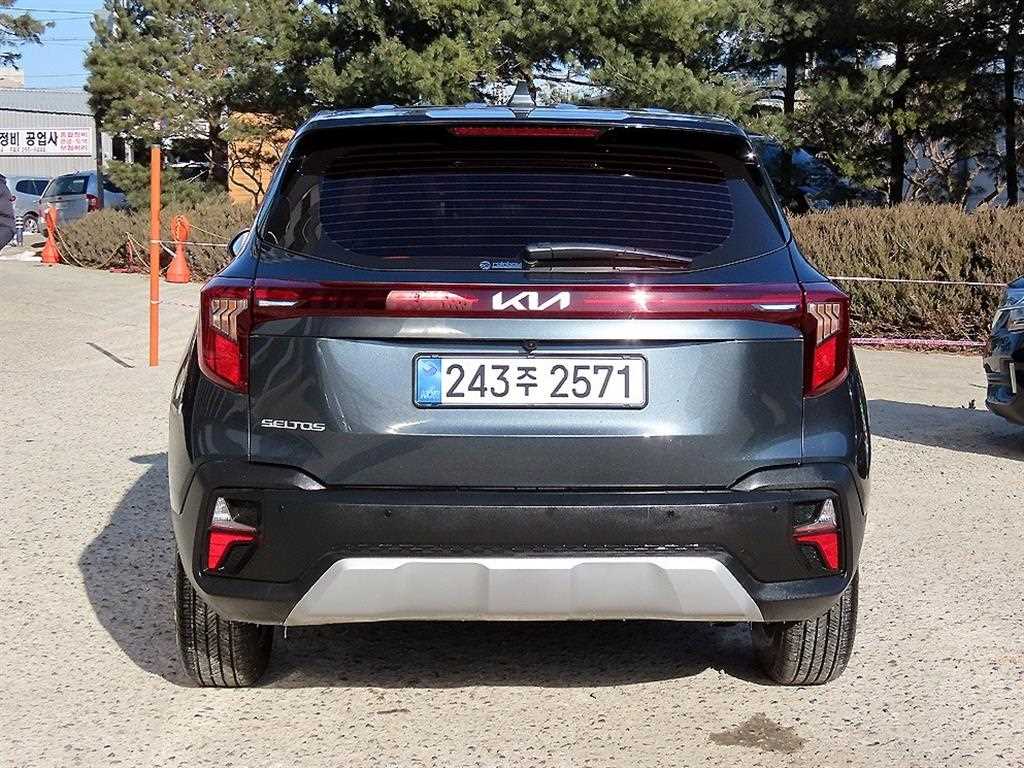 KIA Seltos - Vista 4