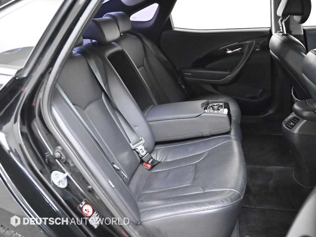 HYUNDAI Grandeur - Vista 12