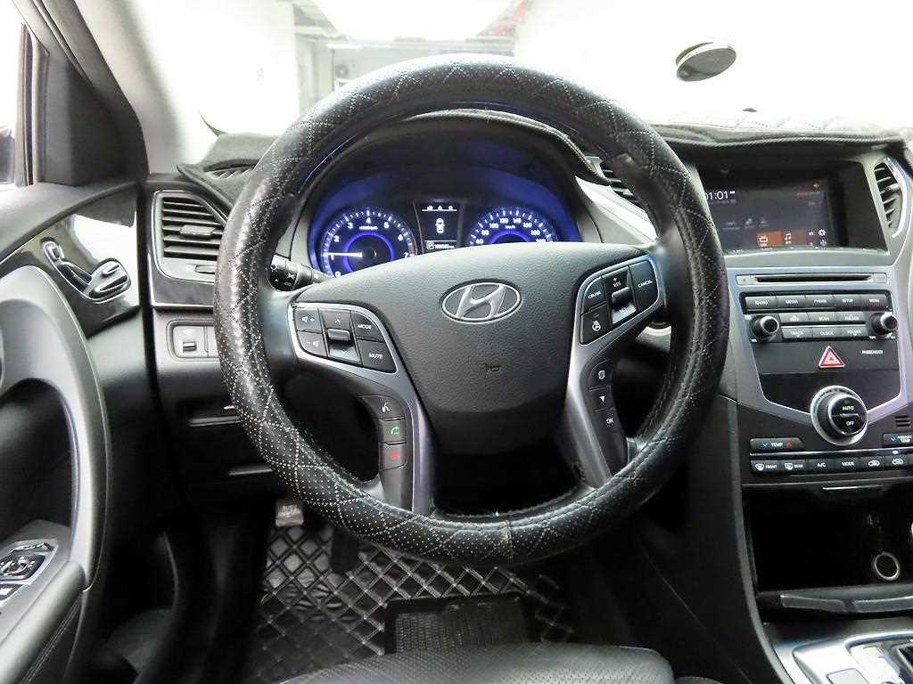 HYUNDAI Grandeur - Vista 8