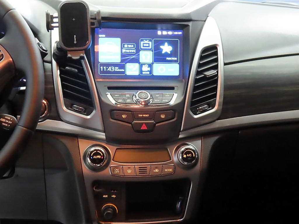 Ssangyong Korando - Vista 11